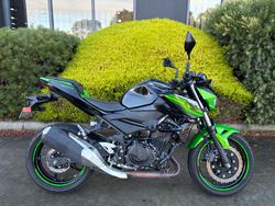 Kawasaki Z400