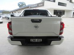 2021 Nissan Navara SL