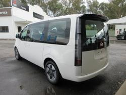 2026 Hyundai STARIA