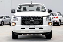 2026 Mitsubishi Triton GLX