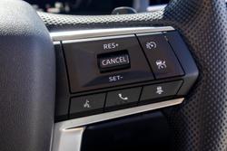 2025 Mitsubishi Outlander ES