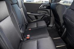 2025 Mitsubishi Outlander ES