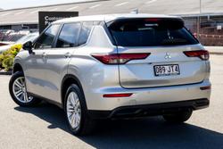 2021 Mitsubishi Outlander ES