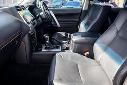 2023 Toyota Landcruiser Prado VX