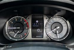 2021 Toyota Hilux SR5