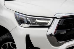 2021 Toyota Hilux SR5