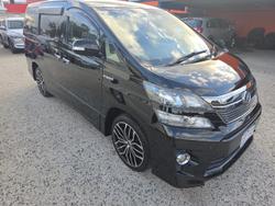 2013 Toyota Vellfire Hybrid ZR