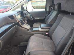 2013 Toyota Vellfire Hybrid ZR