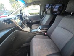 2013 Toyota Vellfire Hybrid ZR
