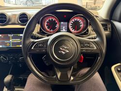 2018 Suzuki Swift GL Navigator