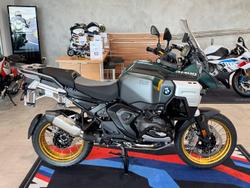 2025 BMW Motorrad R 1300 GS Adventure Option 719 R 1300 Green