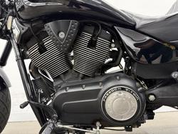 2013 VICTORY HAMMER 8-BALL Black
