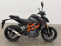 KTM 390 Duke