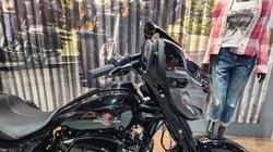 2025 HARLEY-DAVIDSON FLHX STREET GLIDE (117)