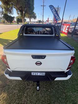 2023 Nissan Navara PRO-4X