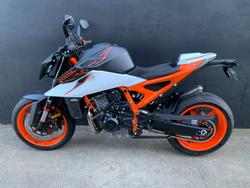 2026 Ktm 2026 Ktm 990CC 990 DUKE R BLACK