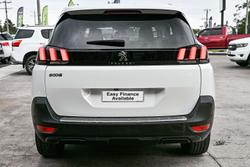 2017 Peugeot 5008 Allure