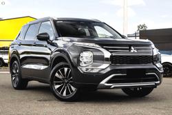 2025 Mitsubishi Outlander LS