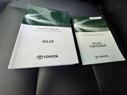 2022 Toyota Hilux SR5