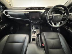 2022 Toyota Hilux SR5