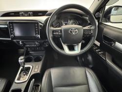 2022 Toyota Hilux SR5