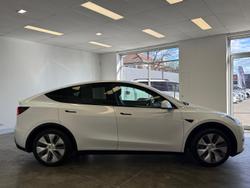 2023 Tesla Model Y Rear-Wheel Drive