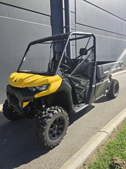 2026 Can-Am Defender HD10 DPS PRO Defender Yellow