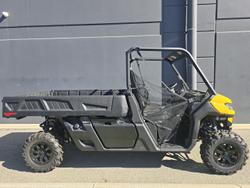 2026 Can-Am Defender HD10 DPS PRO Defender Yellow