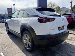 2023 Mazda MX-30 G20e Evolve