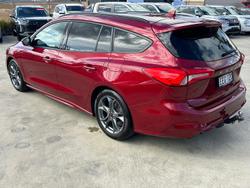 2019 Ford Focus ST-Line