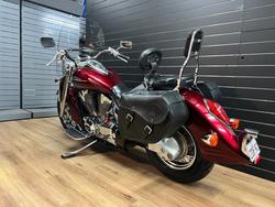 Honda 2006 HONDA 1300CC VTX1300 Red