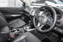 2024 Nissan Navara ST-X