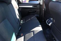 2021 Toyota Hilux SR5