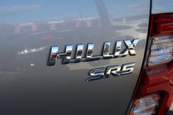 2021 Toyota Hilux SR5