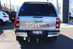 2021 Toyota Hilux SR5