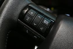 2024 Toyota Hilux SR5 48V