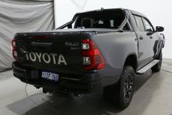 2024 Toyota Hilux SR5 48V