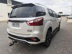 2020 Isuzu MU-X LS-T