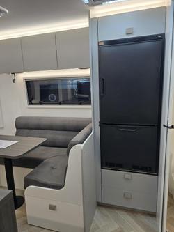2025 New Age Caravans 16' Manta Ray Expedition Mr16exp Save $9,333 Was $93,333