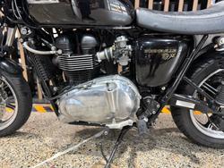 Triumph 2009 TRIUMPH 865CC BONNEVILLE SE A1 JET BLACK