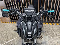 2025 Yamaha YZF-R7LA Black