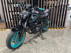2025 Yamaha YZF-R7LA Black