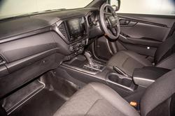 2026 Isuzu D-MAX X-RIDER