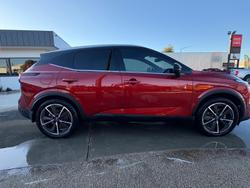 2023 Nissan QASHQAI Ti J12 MY23 Fuji Sunset Red with Pearl Black Roof