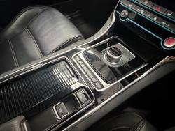 2018 Jaguar XE 20t Prestige