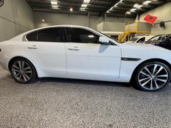 2018 Jaguar XE 20t Prestige