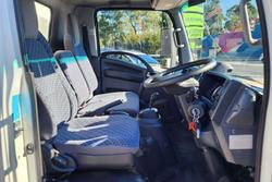 2022 Isuzu N Series NNR 45-150 White