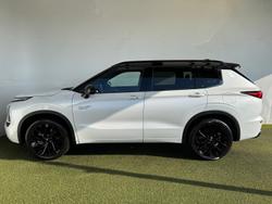 2025 Mitsubishi Outlander PHEV GSR