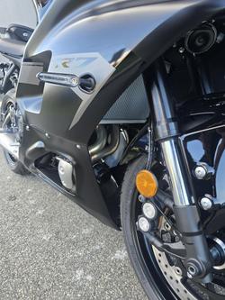 2025 Yamaha YZF-R7 LAMs YZF-R Black