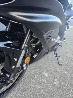 2025 Yamaha YZF-R7 LAMs YZF-R Black
